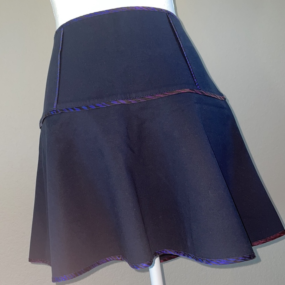 Club Monaco Bell Skirt Size 6 Navy Blue Color